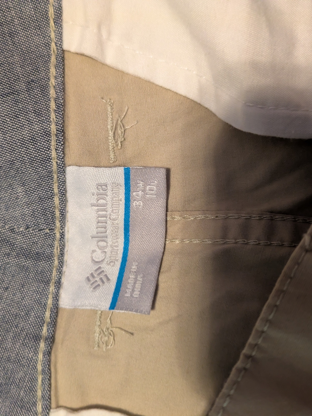Columbia Men’s Beige Relaxed Fit Jeans